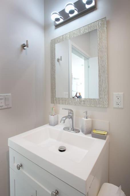 Luxurious Studio In Heart Of San Diego W Cali King Exterior photo